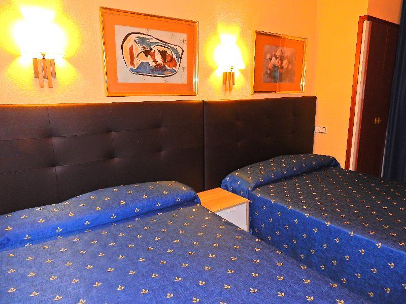 Hostal Bonavista Calella Dış mekan fotoğraf